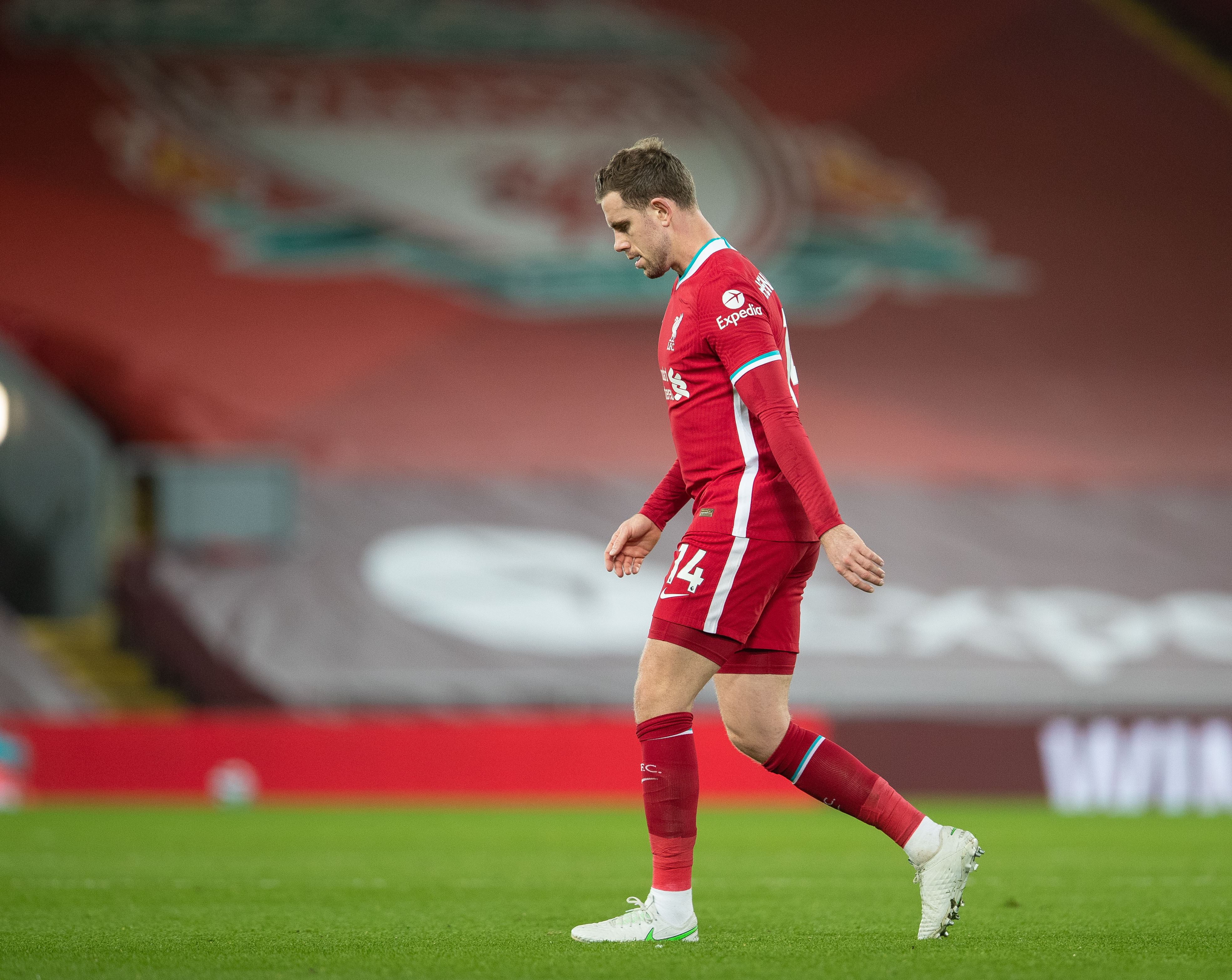 欧冠淘汰赛前瞻：巴萨主场迎战曼联,（欧冠淘汰赛前瞻：巴萨坐镇主场对阵曼联）