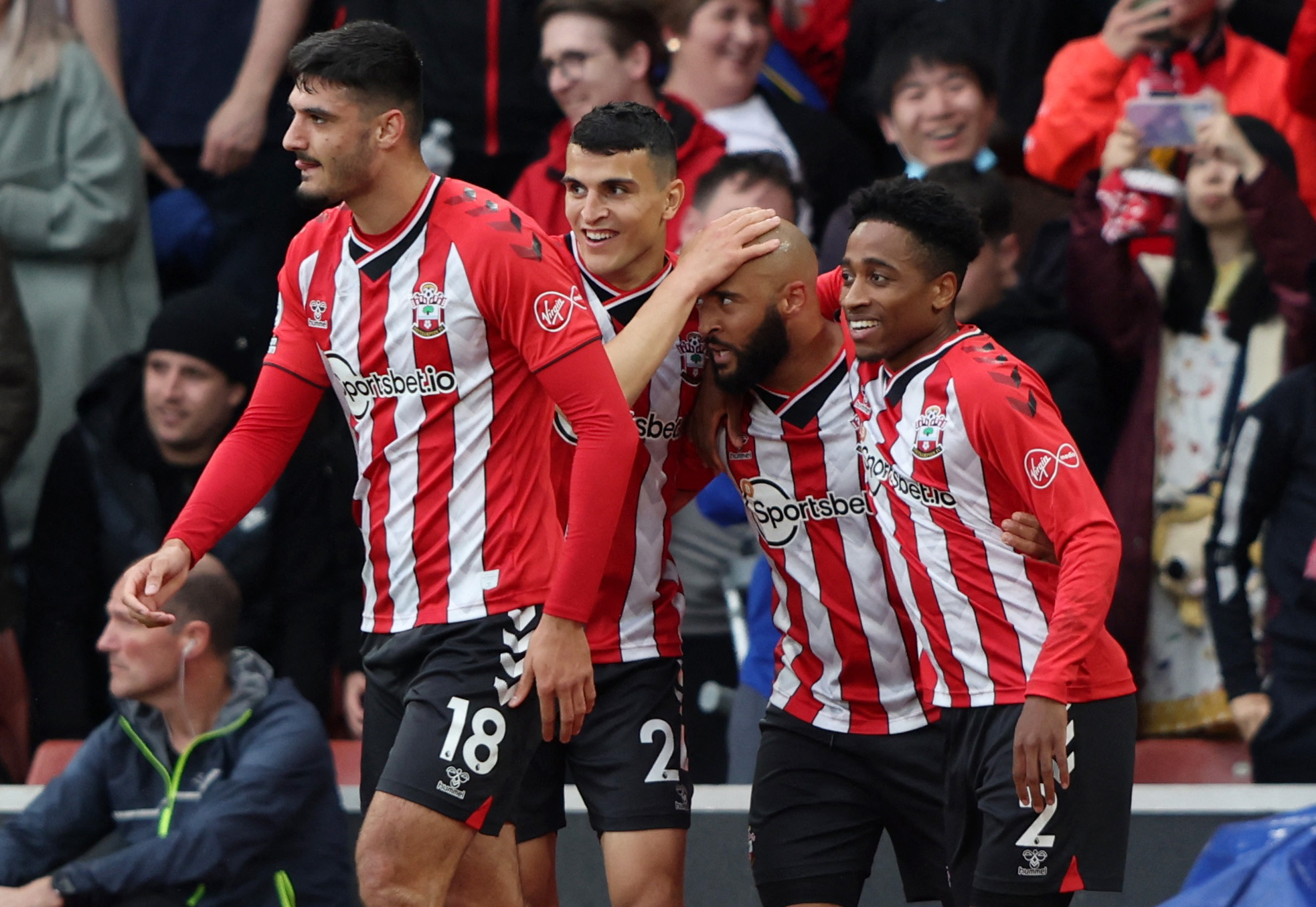 西甲做客伯纳乌替补上演梅开二度，斯韦德贝里是历史第三人（客战伯纳乌替补梅开二度，斯韦德贝里成历史第三人）