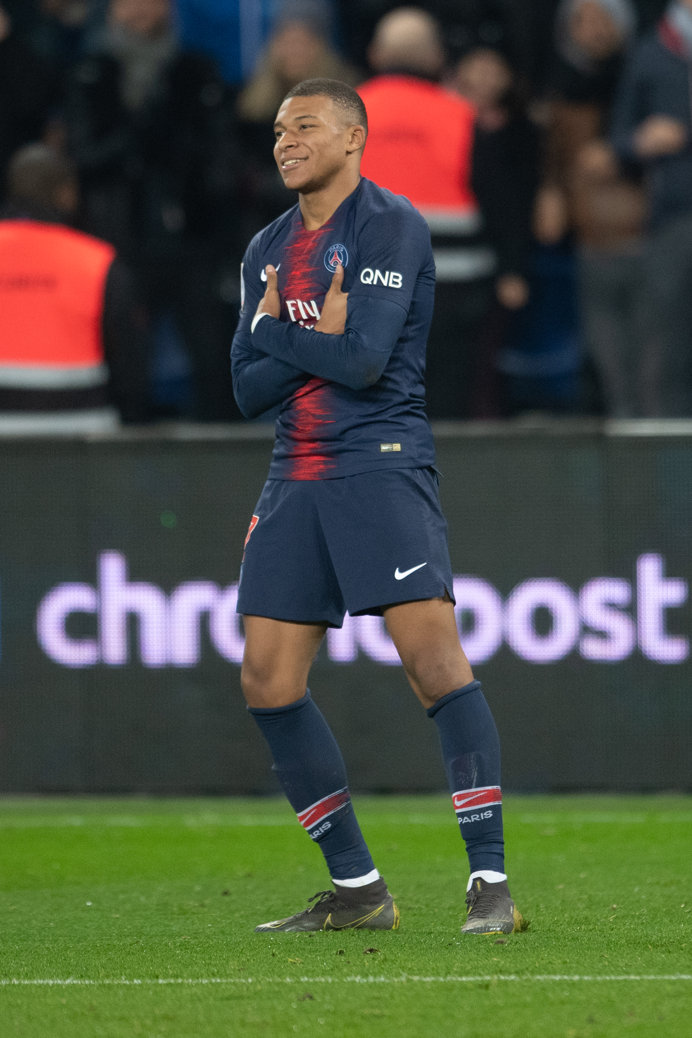 篮球篮网双核合砍70分，强势带队赢球（篮网双星轰下70分 助队强势取胜）