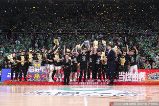 托纳利：我目前处在职业生涯最好的状态；现在更喜欢英超（托纳利自评处于生涯巅峰，如今更钟情英超）