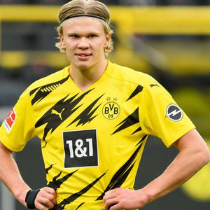 辽宁男篮王哲林豪取40分带队取胜（王哲林轰下40分助辽宁男篮力克对手）