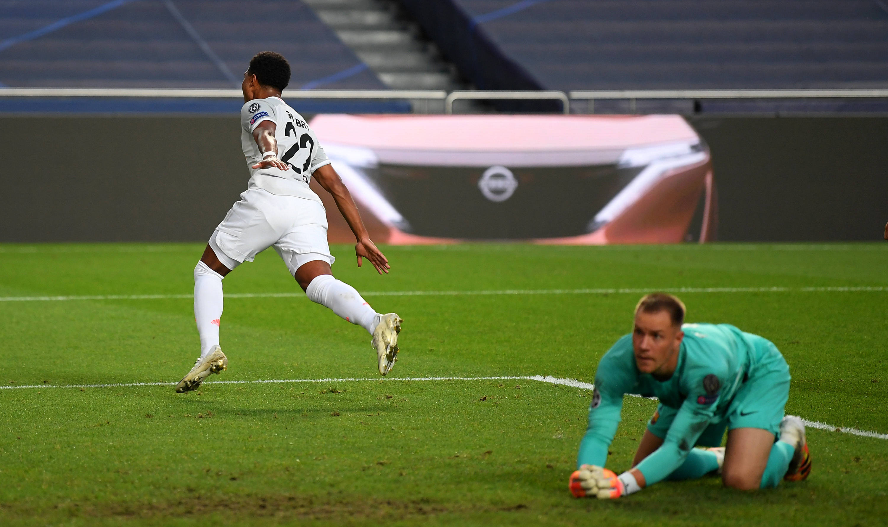 利物浦主帅阿利松表示萨拉赫缺席对阵国际米兰比赛他所作所为后果（阿利松：萨拉赫缺席战国米需承担后果）