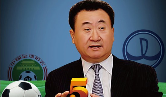 所有人都来欣赏刘亦菲阿布扎比8s换轮胎…老公姐这块！（刘亦菲在阿布扎比8秒换胎，全场惊呼！）