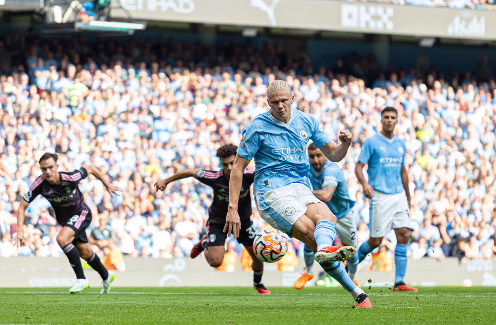 张琳艳身穿阿根廷2026世界杯球衣：期待在美加墨见到梅西（张琳艳身披阿根廷2026世界杯战袍：盼在美加墨与梅西相见）