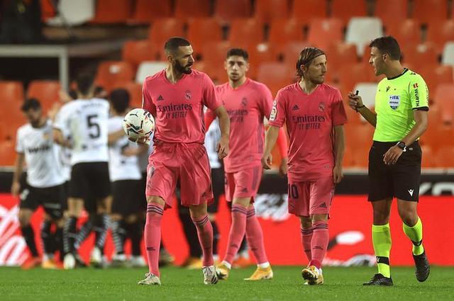 篮球中如何减少无谓失误？（如何在篮球比赛中降低不必要的失误？）